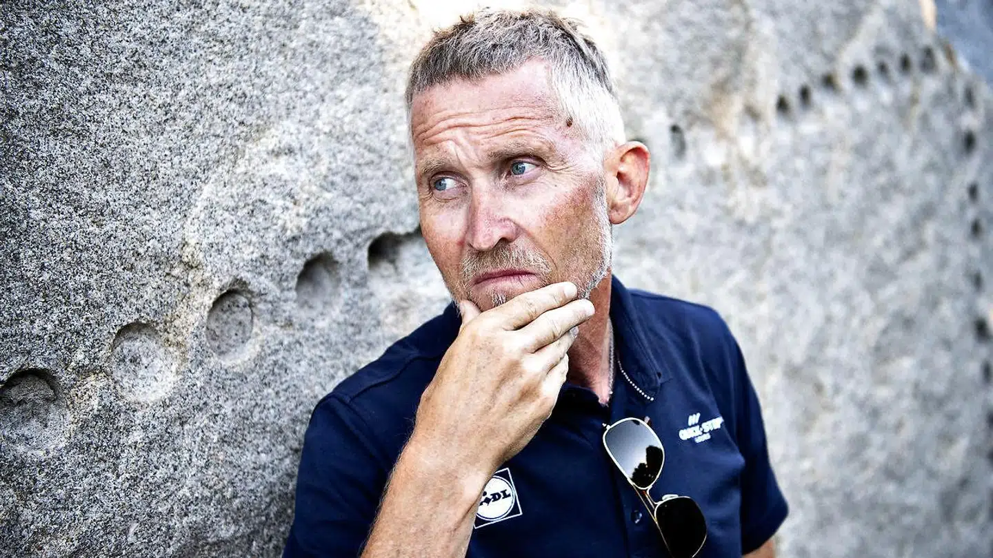 Sideløbende med sit sportsdirektørjob hos Deceuninck–Quick-Step bliver Brian Holm medejer af det danske talentteam.
