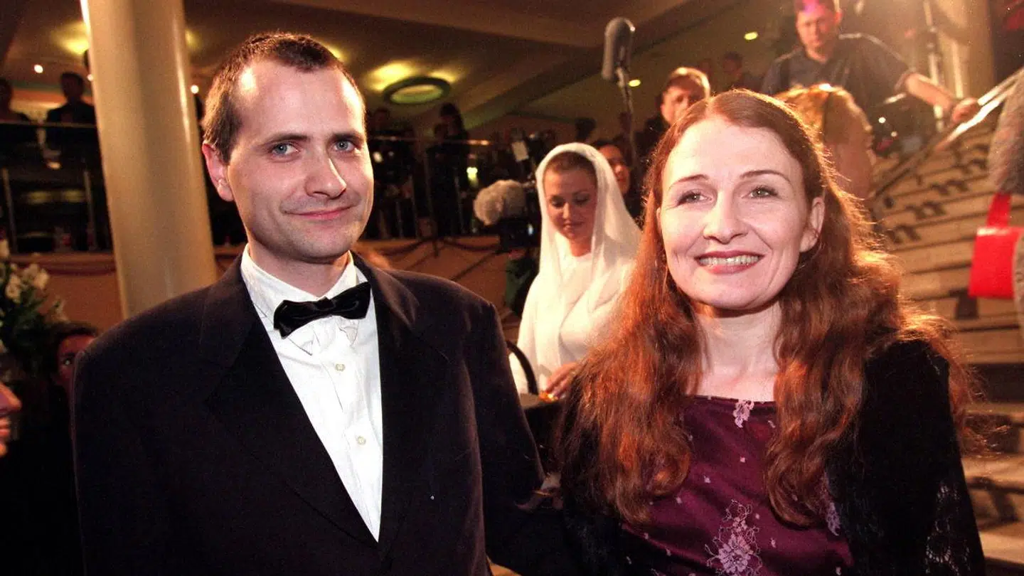 Her ses Bodil Jørgensen med sin eksmand Henrik Sartou i 1999.