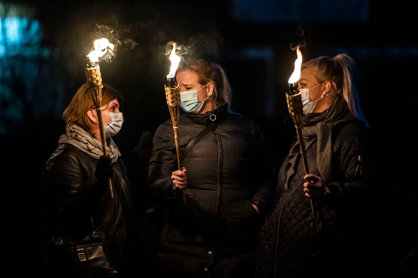 Fakkeltog for femårig trafikdræbt pige, afholdes på Frederiksberg, onsdag den 25. november 2020. Den femårige pige døde på Peter Bangs Vej, efter at en vanvidsbilist kørte direkte ind i hende og moren. Moren slap uden fysiske mén, men den lille pige overlevede ikke. (Foto: Martin Sylvest)