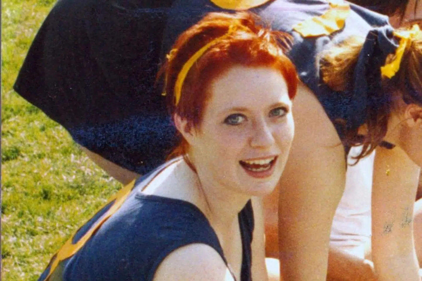 Stine Geisler døde natten efter 2. pinsedag 1990, få dage før sin studentereksamen. Hendes morder er aldrig fundet.