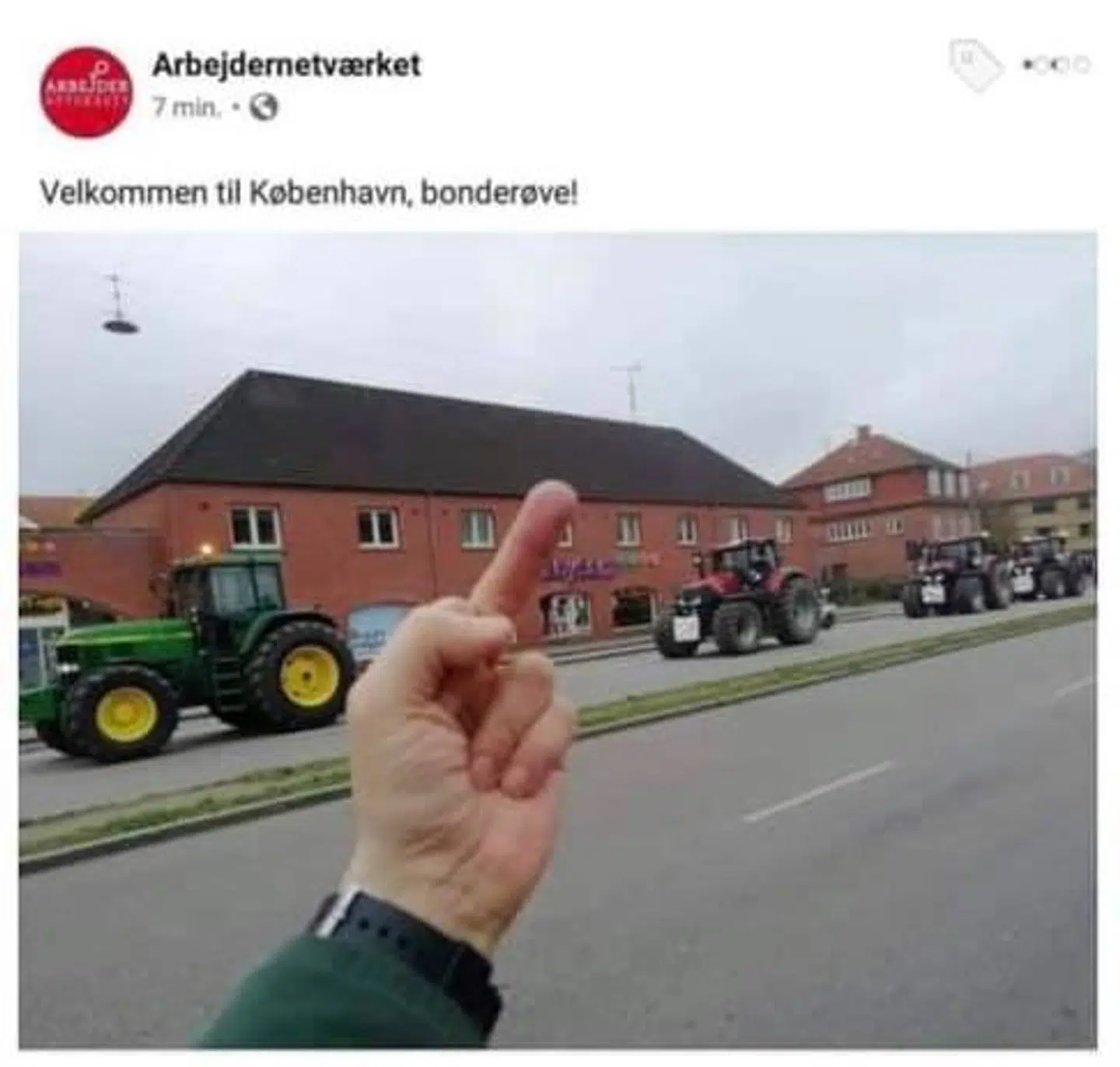 Dette billede blev i går lagt op på Facebook af det det socialdemokratisk funderede Arbejdernetværket.