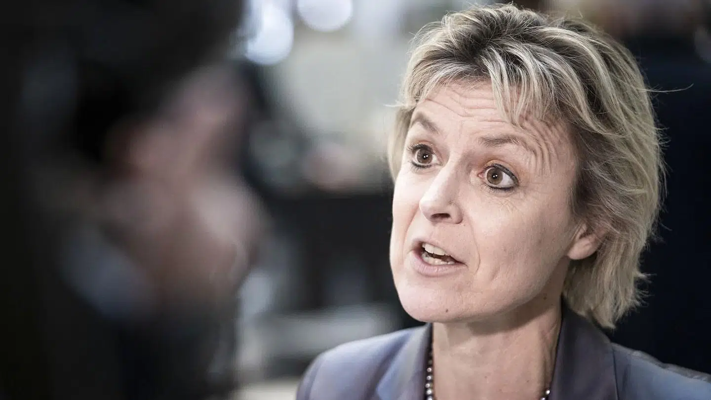 Direktør i Tænketanken Europa Lykke Friis trækker stikket i nogle måneder grundet sygdom i familien.