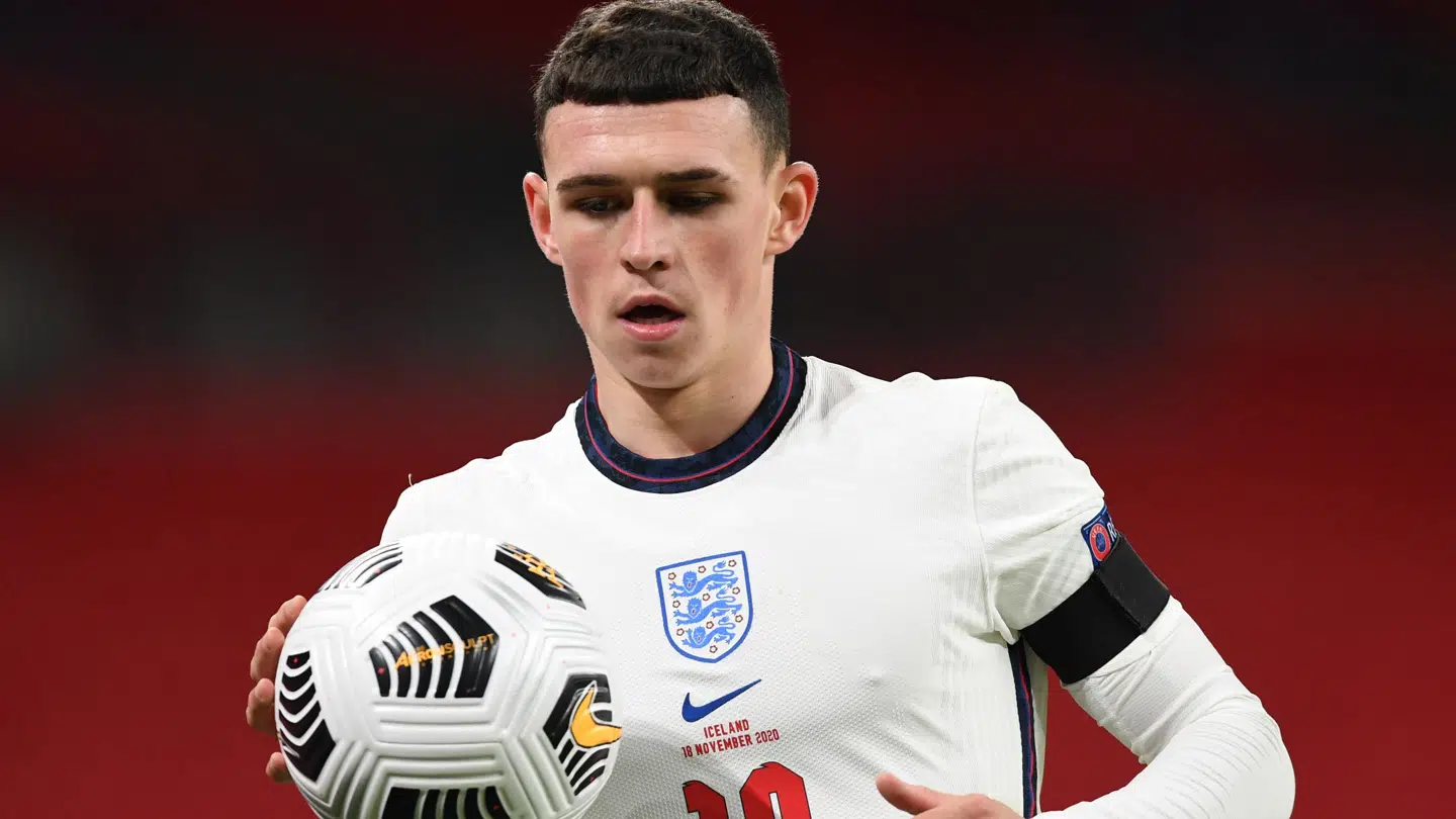 20-årige Phil Foden scorede onsdag aften to mål mod Island i Nations League.