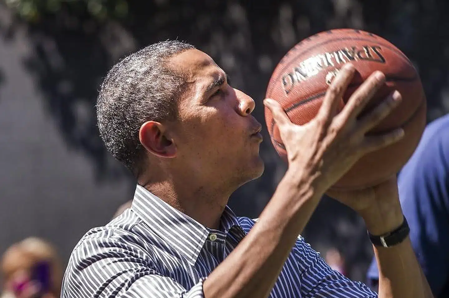 Barack Obama kunne tit ses med en basketball i hånden i løbet af sin tid som præsident.