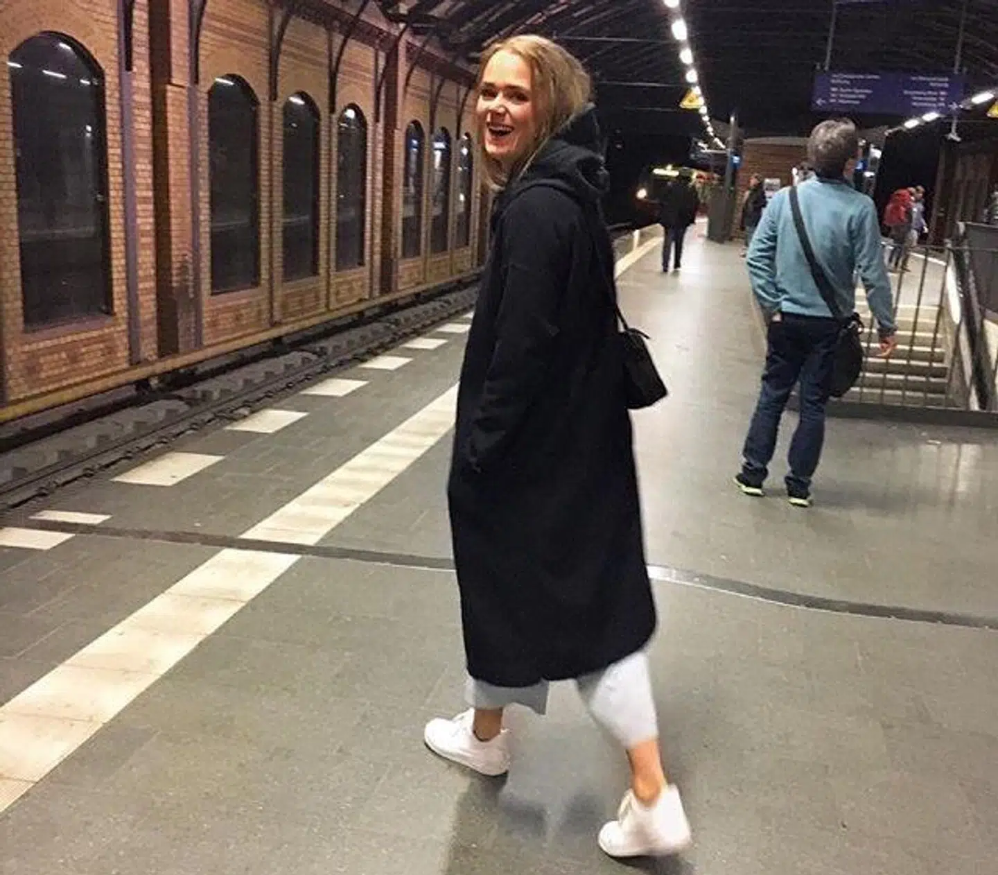 En – endnu en gang – smilende Ida.