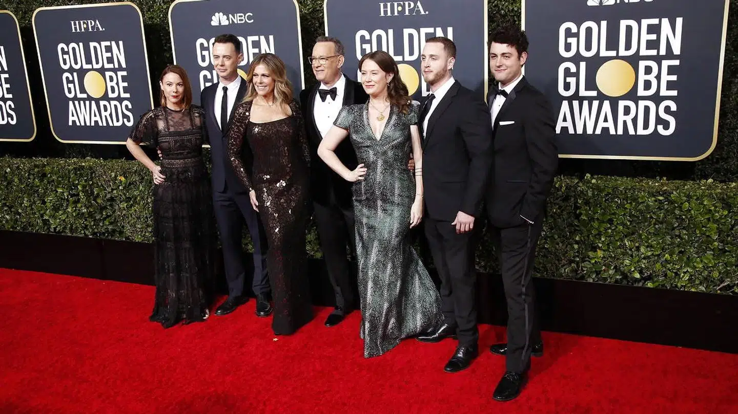 Tom Hanks på den røde løber med sine fire børn, sin hustru og svigerdatteren Samantha Bryant.