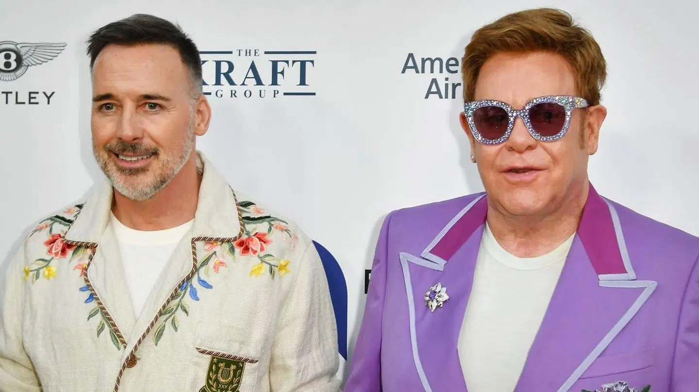 Elton John med sin ægtemand, David Furnish.