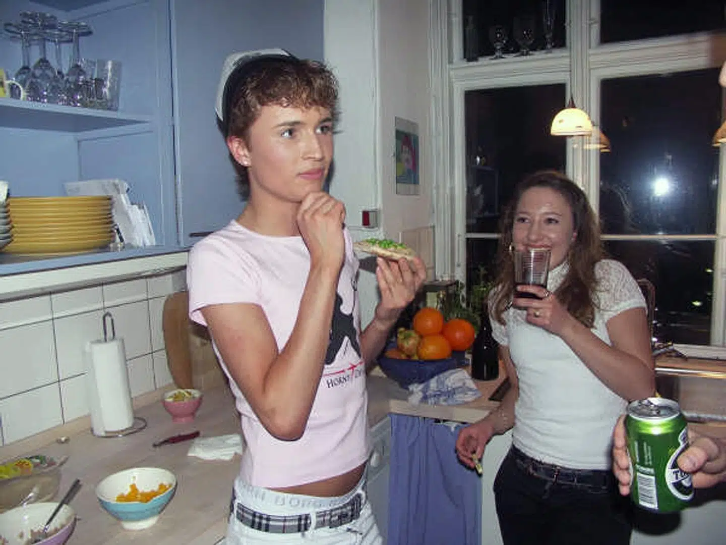 Allerede da han som 15-årig sprang ud som homoseksuel, grundlagde Gustav det flamboyante jeg, der skulle blive hans varemærke.