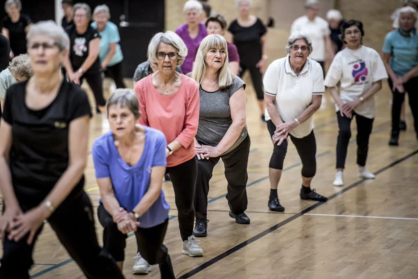 Det tætte samvær ved indendørs motion er mange ældre og udsatte grupper blevet skræmt langt væk fra under coronaen. Nu prøver kommunerne under Bevæg dig for livet at lokke dem ud igen. (Arkivfoto) Mads Claus Rasmussen/Ritzau Scanpix