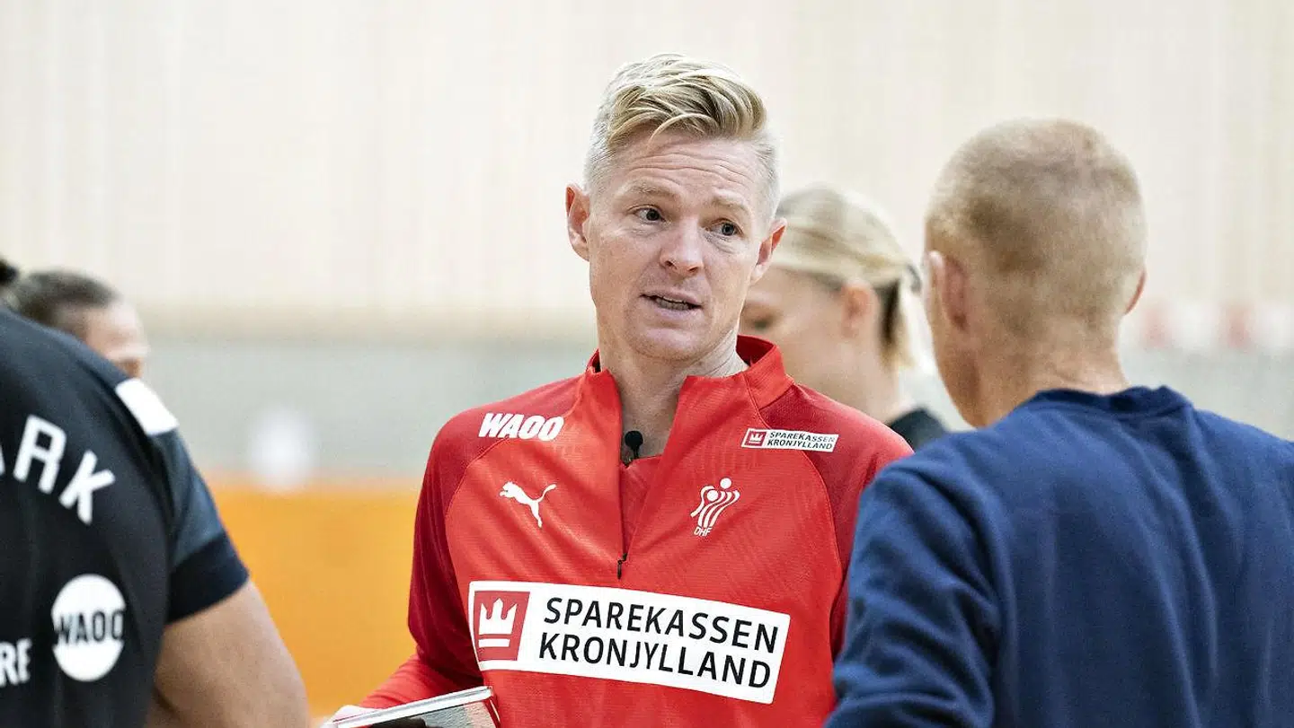 Landstræner Jesper Jensen ses her under kvindelandsholdets træning i Lyseng Idrætscenter i Aarhus, mandag den 28. september 2020. Træningen er forud for Waoo/Sparekassen Kronjyllands stævne : Golden League hvor Danmark møder Norge, Montenegro og Frankrig.. (Foto: Henning Bagger/Ritzau Scanpix)