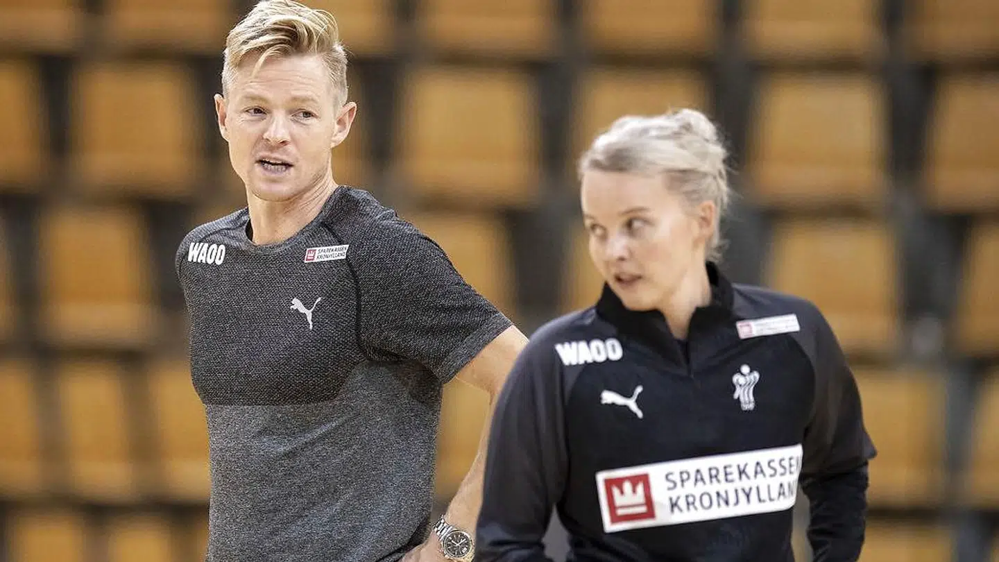 Jesper Jensen og målvogter Sandra Toft.
