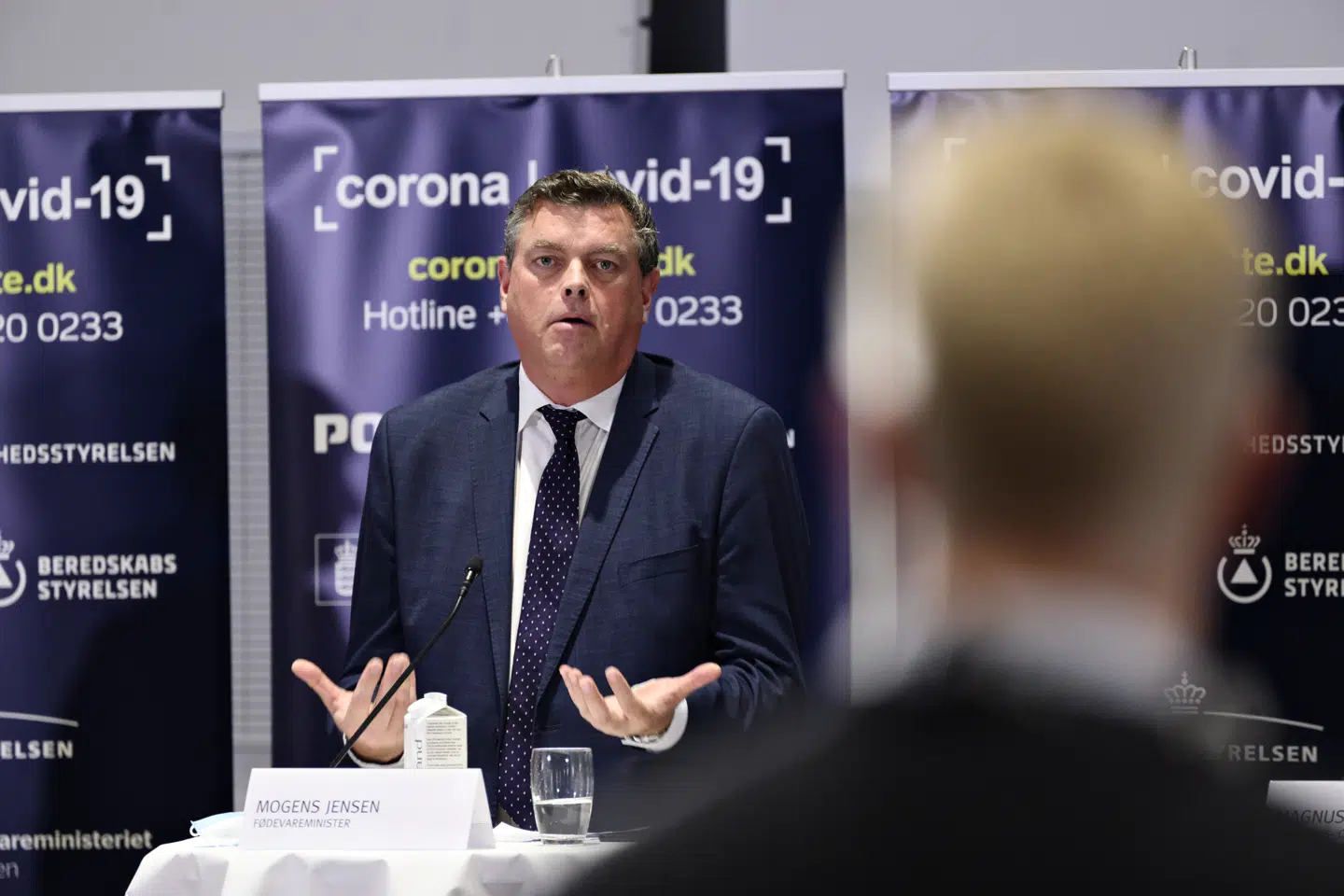 Fødevareminister Mogens Jensen (S) beklagede tirsdag regeringens ulovlige ordre om at aflive alle mink i Danmark. Onsdag skal han i samråd i Folketingets Miljø- og Fødevareudvalg. (Arkivfoto) Philip Davali/Ritzau Scanpix