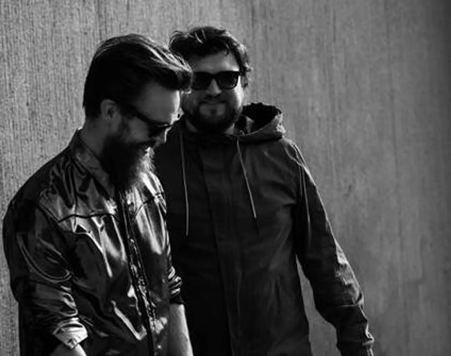 Tilsammen udgør Jesper Vindberg og Thomas Albrechtsen bandet 'She's a Sailor' fredag udkommer albummet 'Do You Want Us to Play'
