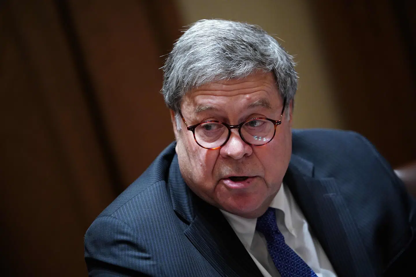 Den amerikanske justitsminister, William Barr, har givet tilladelse til, at føderale anklagere kan efterforske påstået svindel ved præsidentvalget. Det har fået en højtstående embedsmand, Richard Pilger, til at indgive sin afskedsbegæring. Mandel Ngan/Ritzau Scanpix