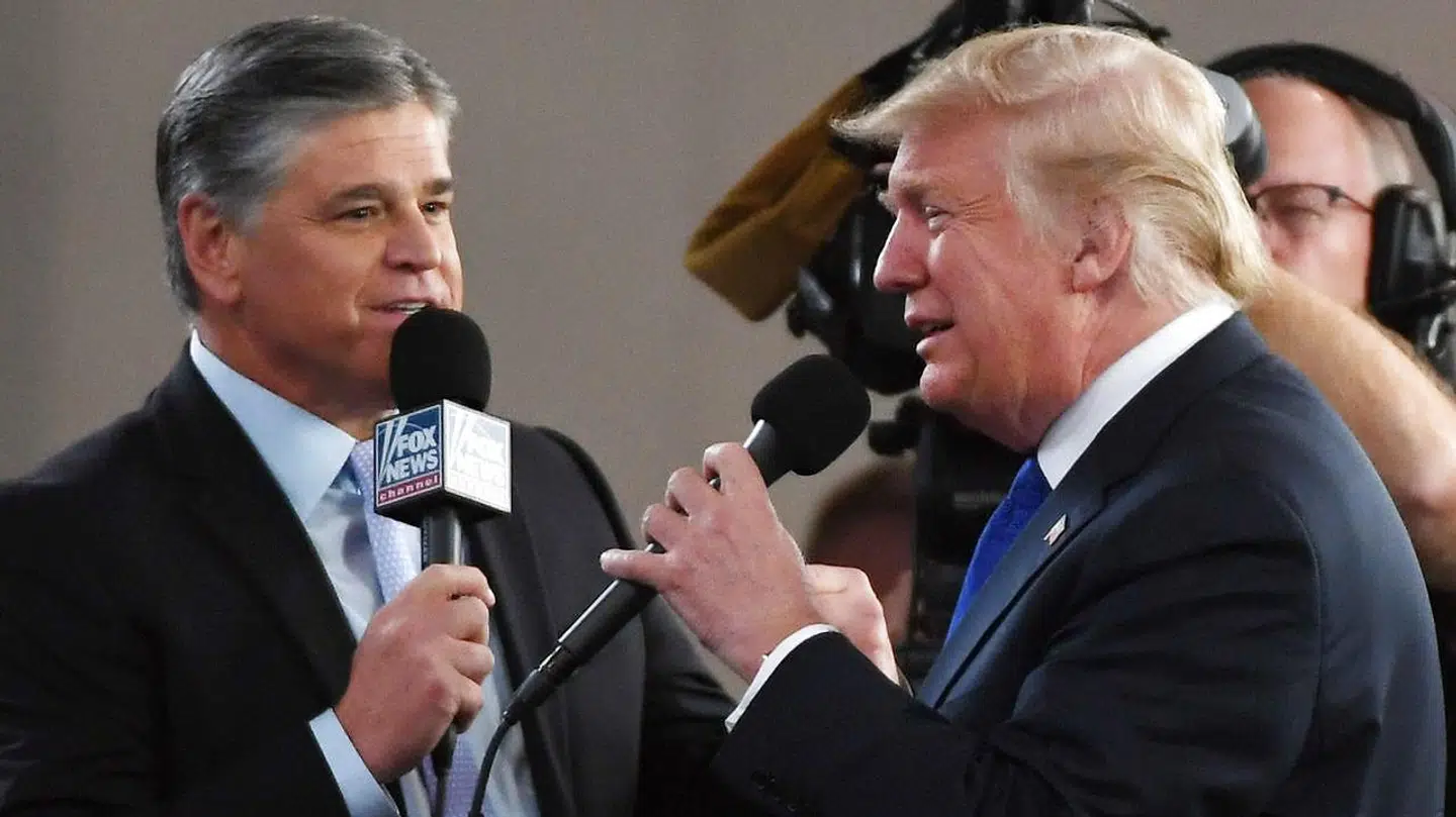 Sean Hannity med Donald Trump.