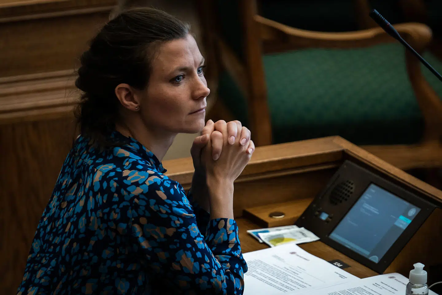 »Hvis mit parti havde kørt en kampagne mod sort arbejde, og jeg vidste, at min partileder fik lavet noget på sit hus sort, så ville jeg også have sagt fra dér,« siger Lotte Rod (R) til TV SYD.