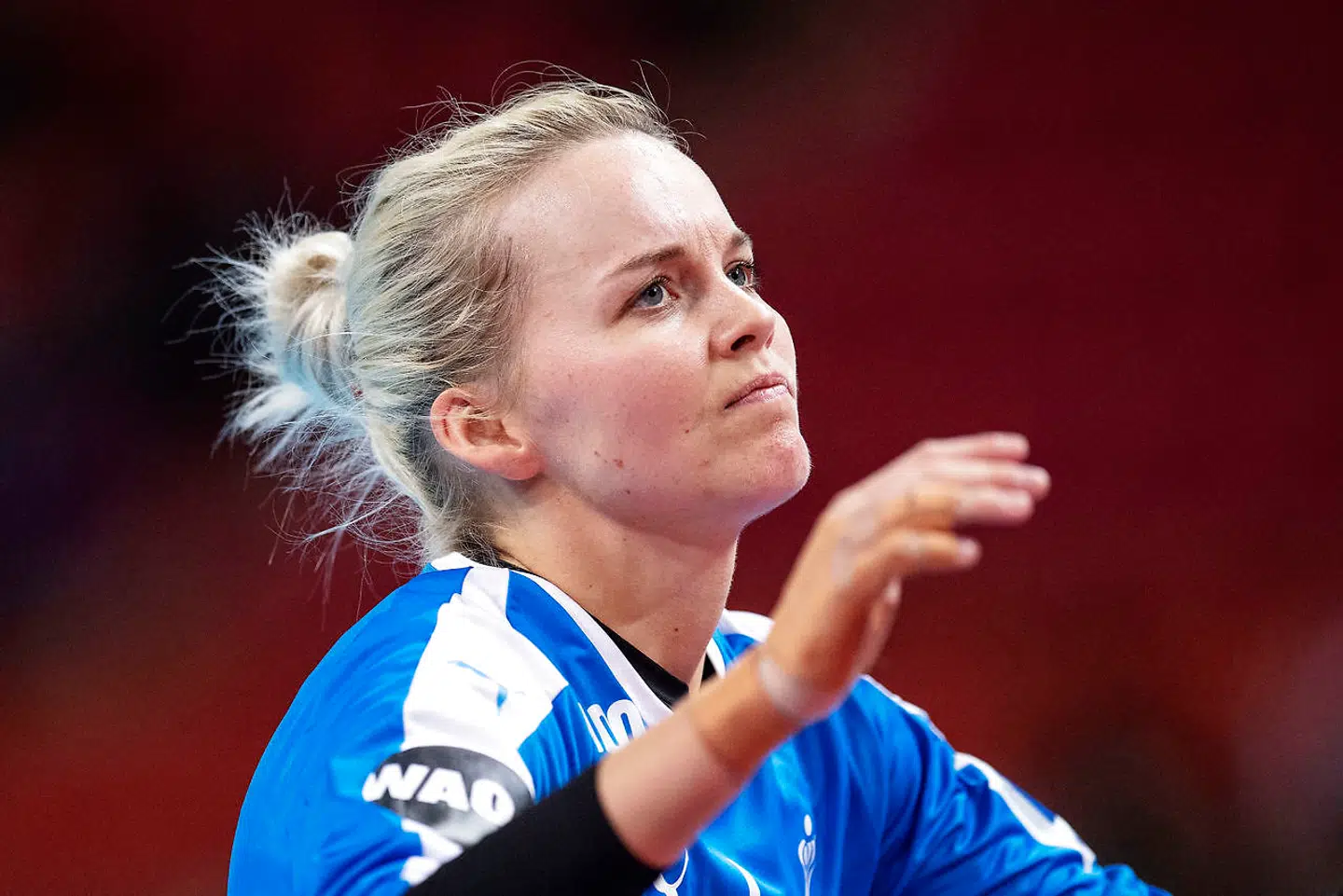 Danmarks målvogter Sandra Toft (1) slår opgivende ud med armene under kampen, i mellemrunden i Gruppe 1, mellem Serbien og Danmark under Kvindernes Håndbold VM i Aqua Dome Kumamoto i Japan, onsdag den 11. december 2019.. (Foto: Bo Amstrup/Ritzau Scanpix)