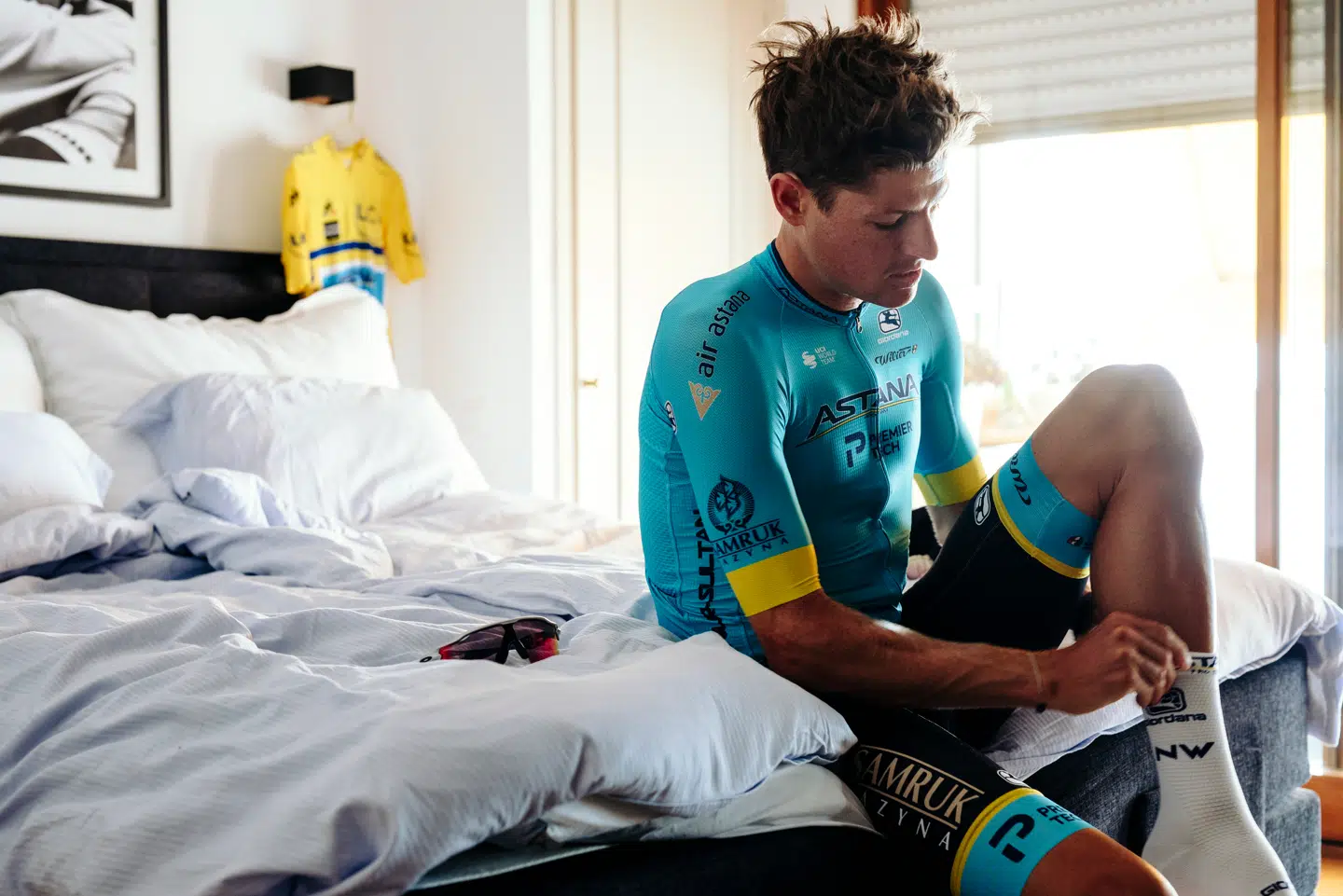 Jakob Fuglsang i sit hjem i Monaco.