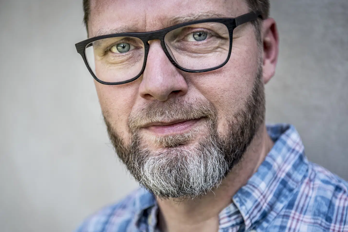 Lasse Rimmer blev sidste sommer gift med sin 20 år yngre hustru, Line Hoffmeyer. (Arkivfoto) Mads Claus Rasmussen/Ritzau Scanpix