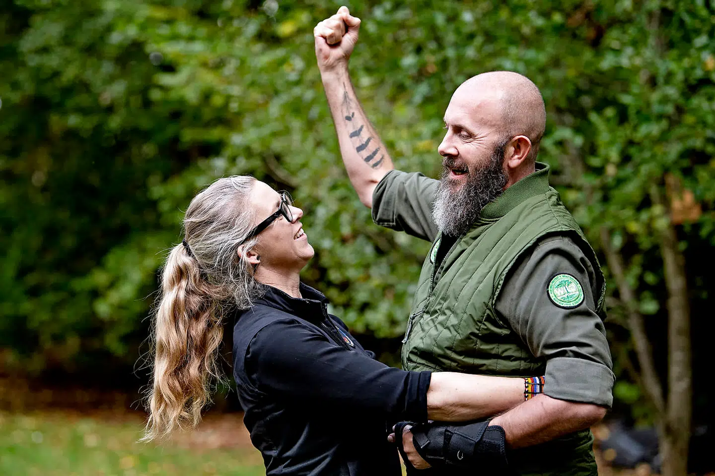 Sammen har Helle og Uri Løvevild Golman rejst sig igen efter overfaldet.