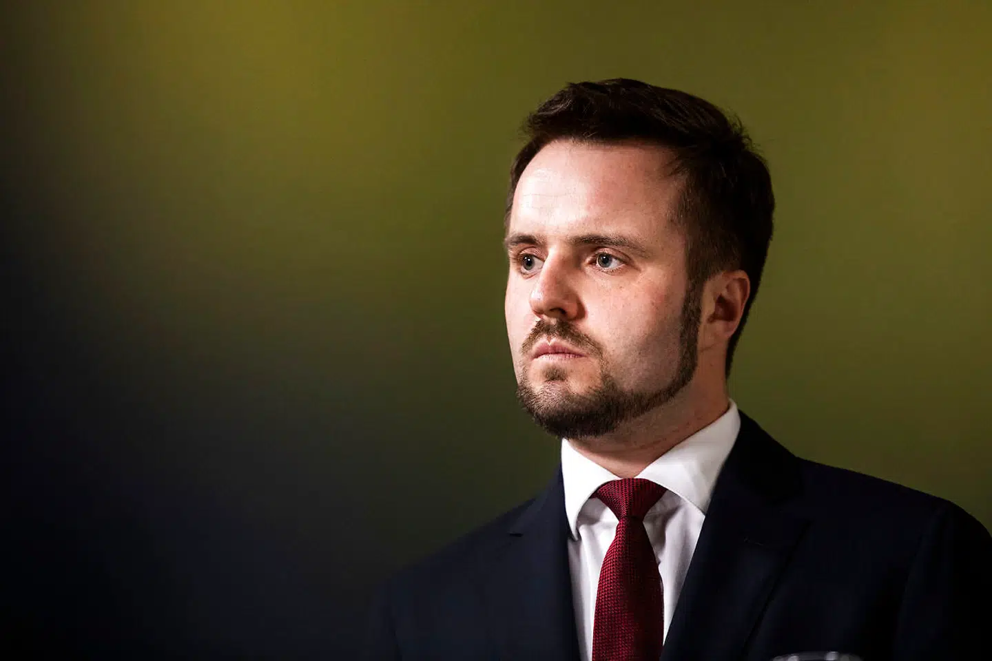 Erhvervsminister Simon Kollerups (S) ansatte undskylder over for Venstre.