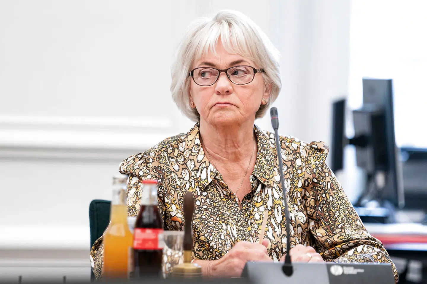 Pia Kjærsgaard er oprørt over, at juristerne i Udlændinge- og integrationsministeriet har opgivet at finde en udvej, der kunne forhindre udbetalingen af hjemrejsestøtte til en morder.