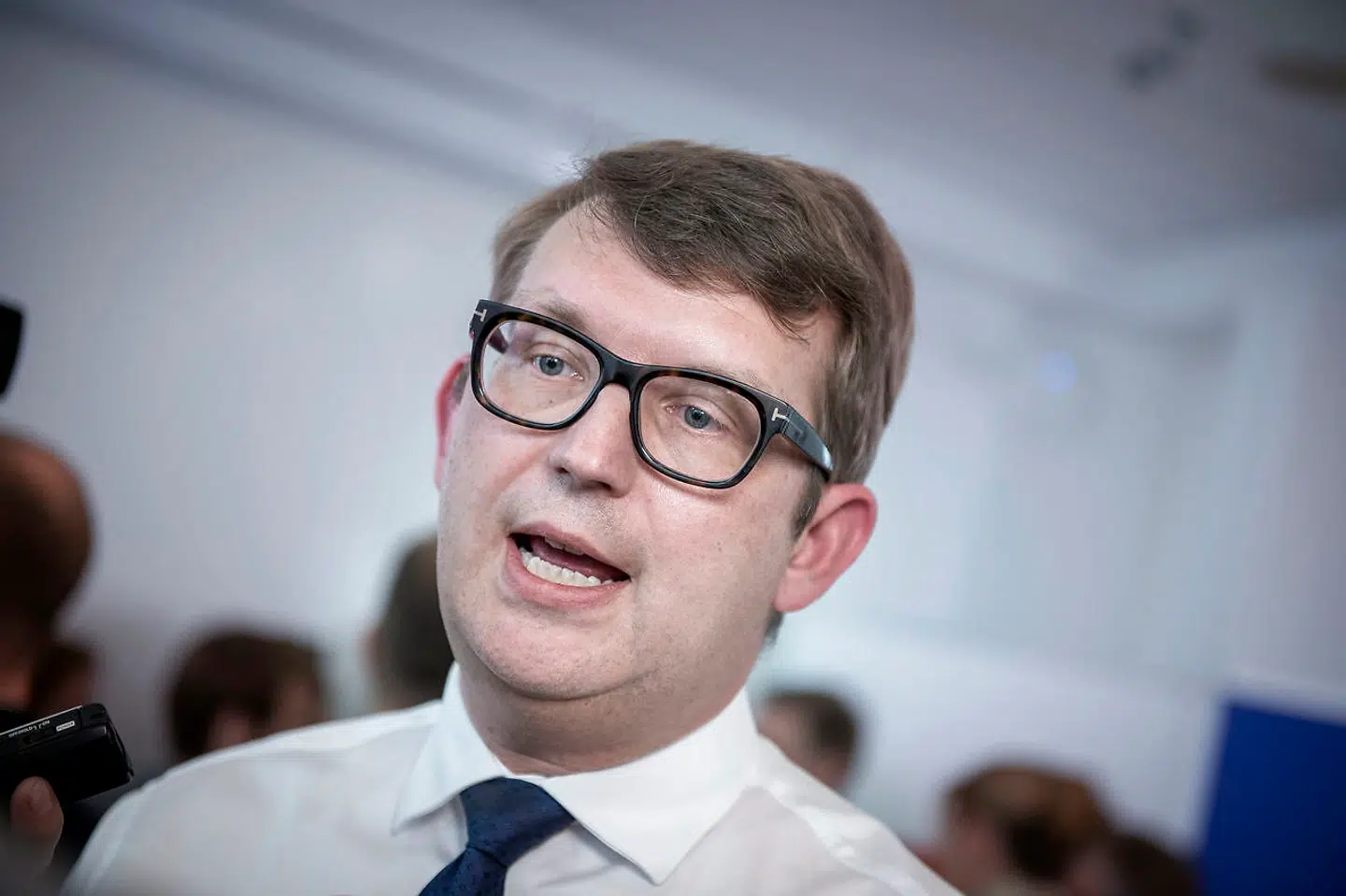 Regeringen har nølet i alt for lang tid, siger Troels Lund Poulsen.