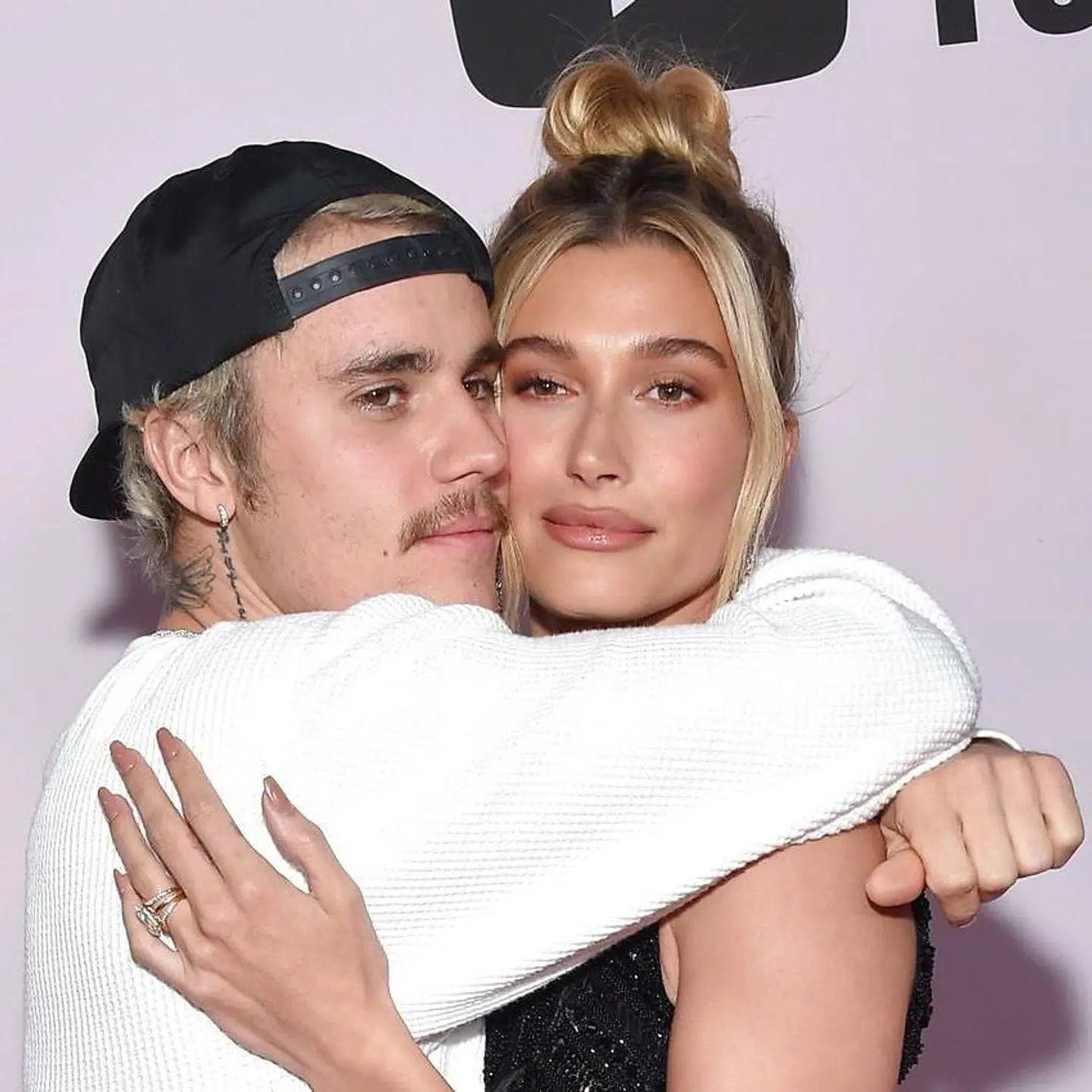 Popstjernen deler Los Angeles-hjemmet med hustruen Hailey Bieber.