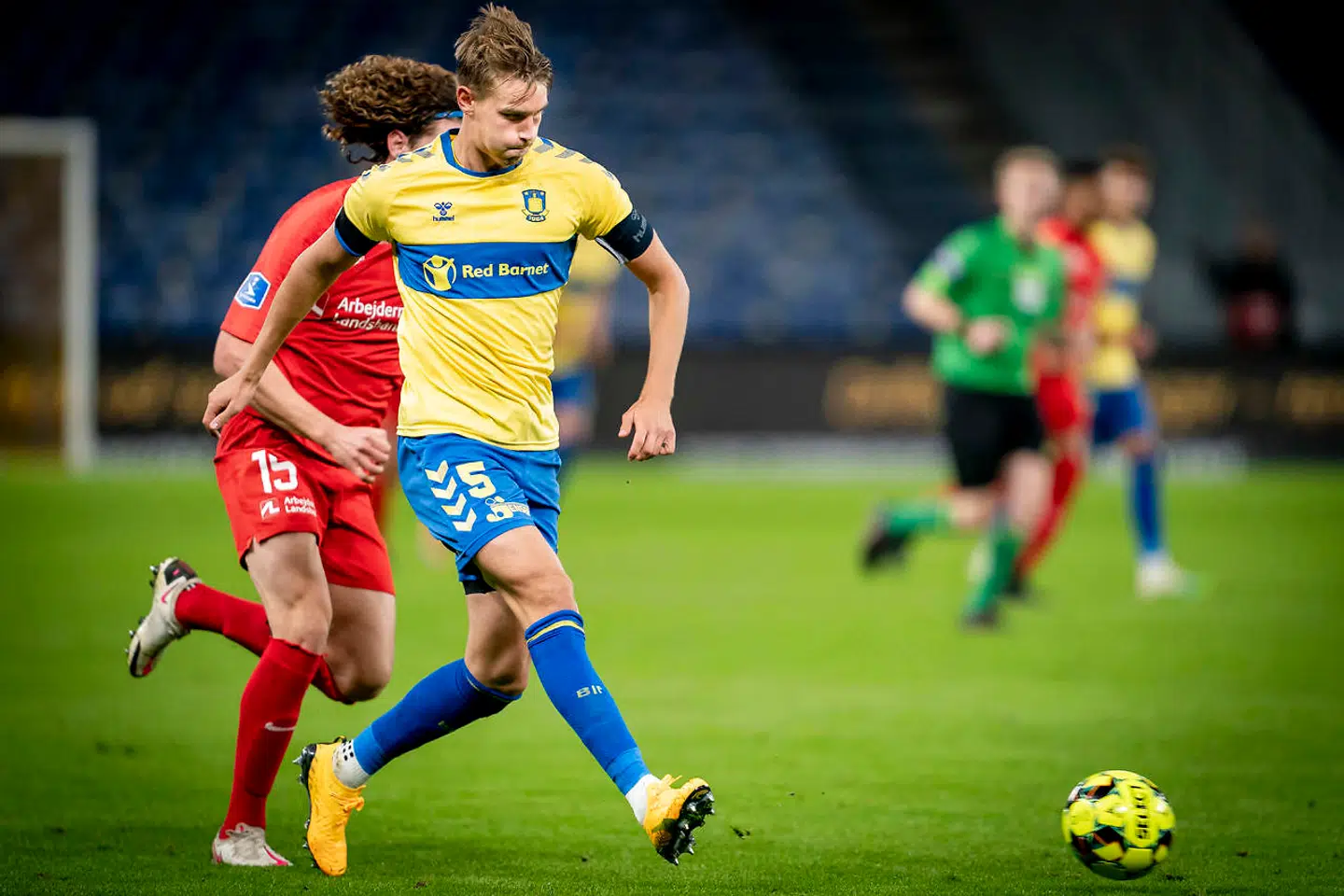 Brøndby IFs Andreas Maxsø under 3F Superliga-kampen mellem Brøndby IF og FC Midtjylland på Brøndby Stadion i Brøndby, lørdag den 24. oktober 2020.. (Foto: Mads Claus Rasmussen/Ritzau Scanpix)
