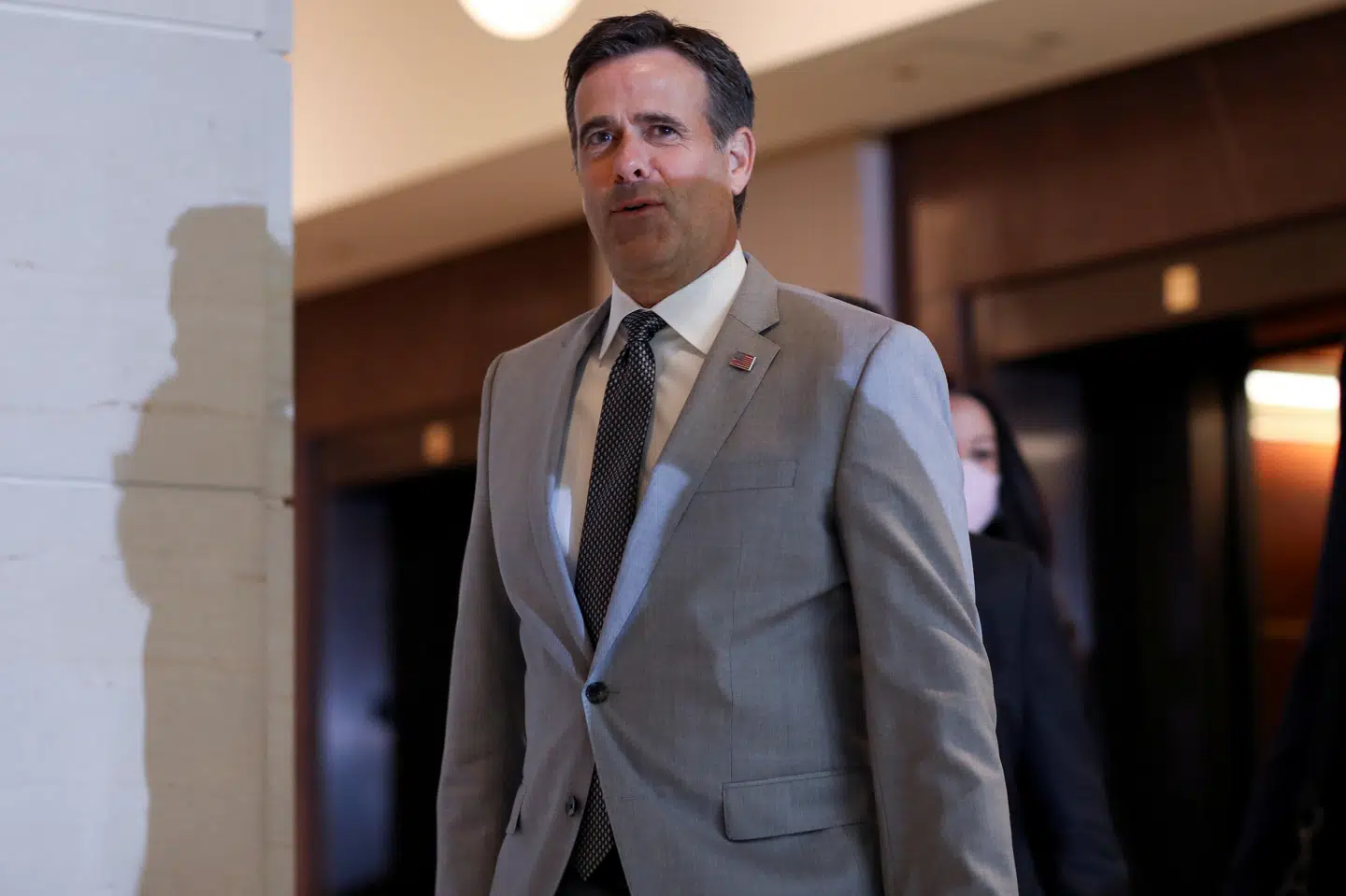 Iran har sendt e-mails til amerikanske vælgere i et forsøg på at skræmme dem og skabe grobund for sociale uroligheder inden præsidentvalget i USA 3. november. Det siger John Ratcliffe, der er chef for USA's nationale efterretningstjeneste. Leah Millis/Reuters