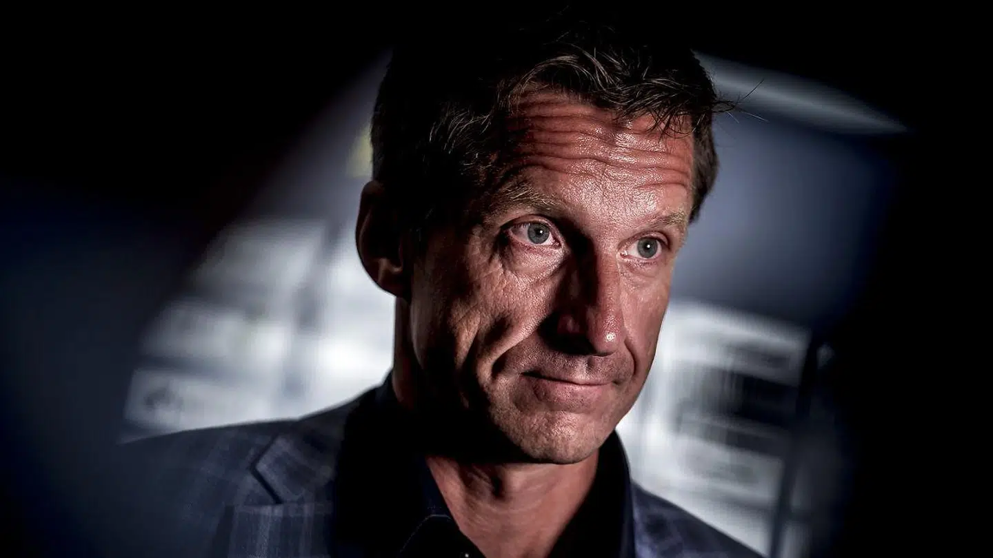 Troels Bech var ikke glad for at få spørgsmålet, om han er interesseret i et job i FCK.