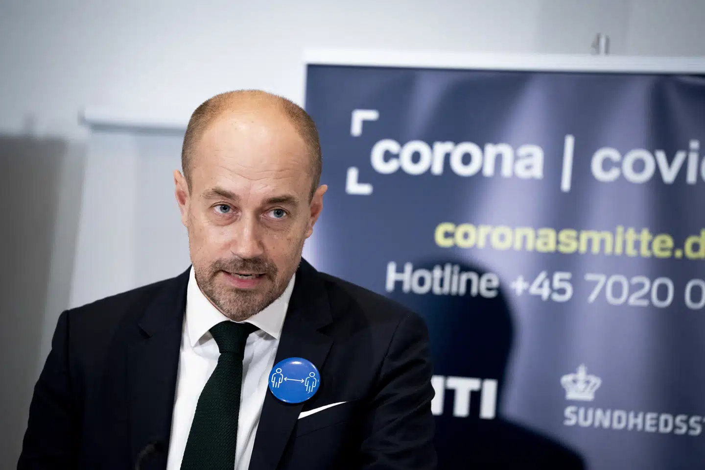 Magnus Heunicke kommer ikke til at vise sig på sit ministerkontor de næste dage. Han arbejder hjemmefra for at være helt sikker på at undgå at sprede smitte med coronavirus. (Arkivfoto) Ida Marie Odgaard/Ritzau Scanpix