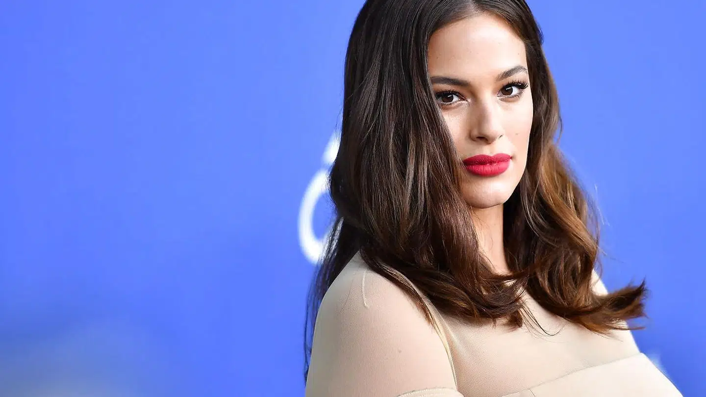 Modellen Ashley Graham Forsvarer stor Pige n gen selfie Kendte Modellen Ashley Graham Forsvarer stor Pige n gen selfie Kendte
