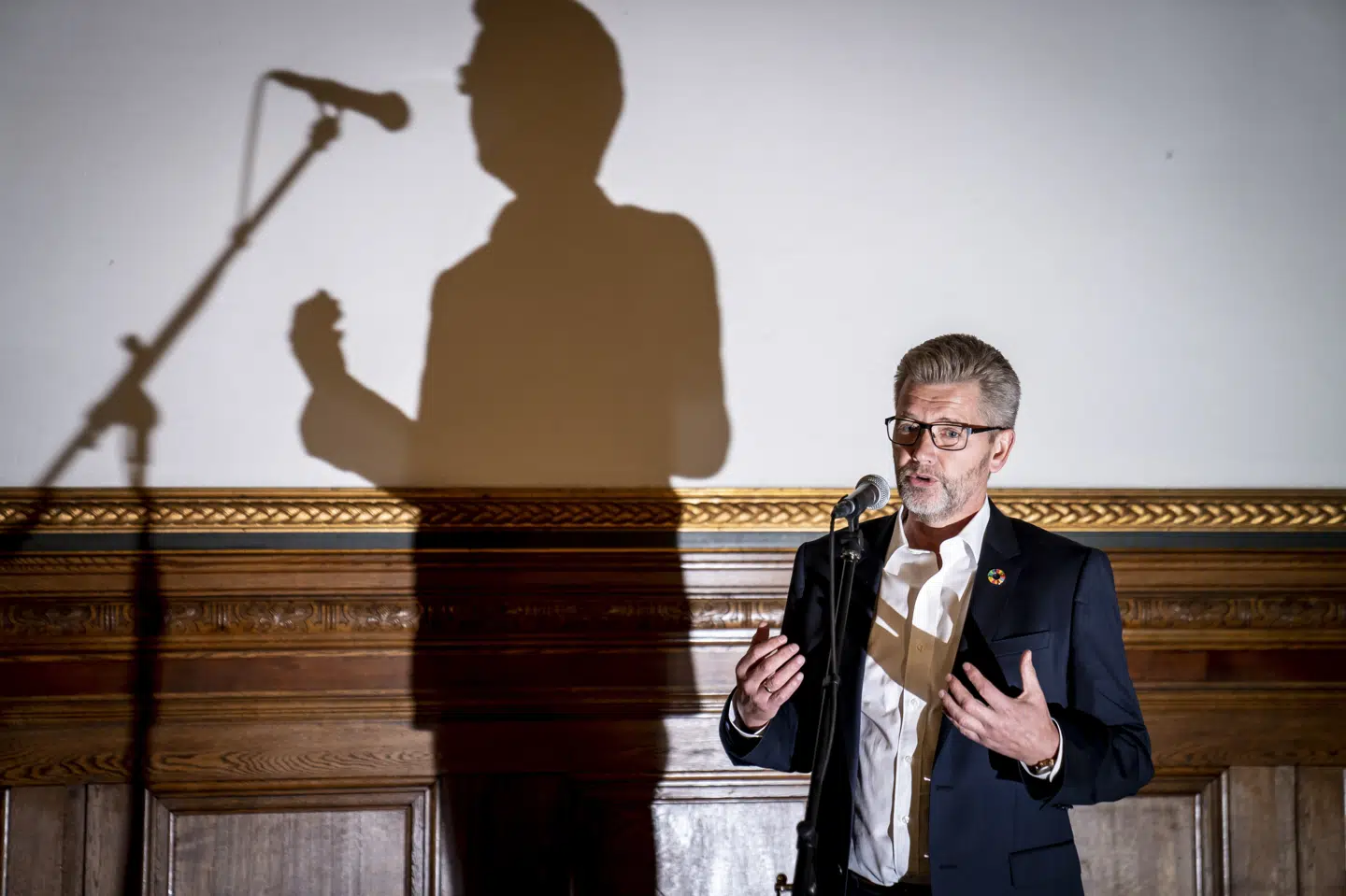 Overborgmester Frank Jensen (S) udtaler sig til pressen efter krisemøde på Københavns Rådhus. Mads Claus Rasmussen/Ritzau Scanpix