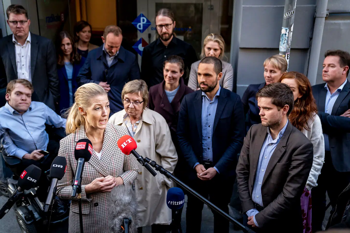 Hele den radikale folketingsgruppe holdt søndag eftermiddag krisemøde i Hovedstadens Radikale Vælgerforening i København. Mødet varede ca. tre timer (Foto: Mads Claus Rasmussen/Ritzau Scanpix)