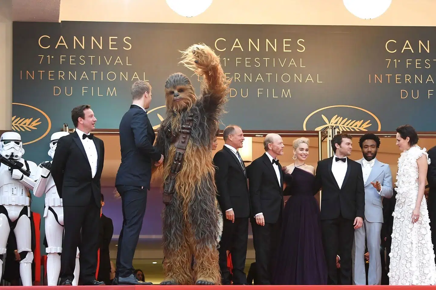 Chewbacca, spillet af den finske basketballspiller Joonas Suotamo, på filmfestivalen i Cannes i forbindelse med 'Solo: A Star Wars Story'.