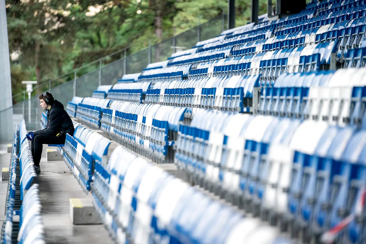 Kig langt frem i kalenderen efter fyldte Superliga-stadioner i Danmark.