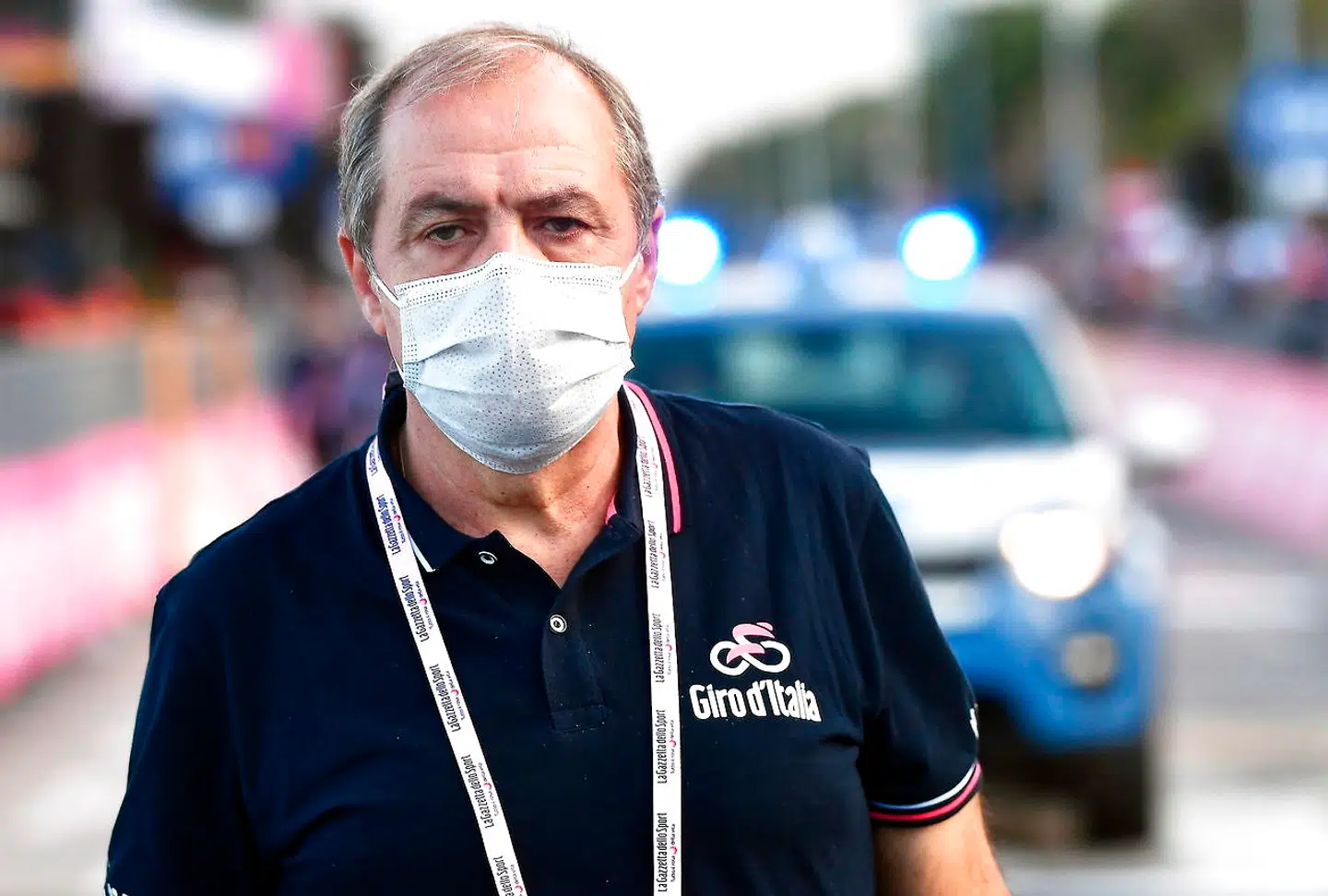 Løbsdirektør Mauro Vegni har fået travlt efter de mange corona-tilfælde ved Giro d'Italia.