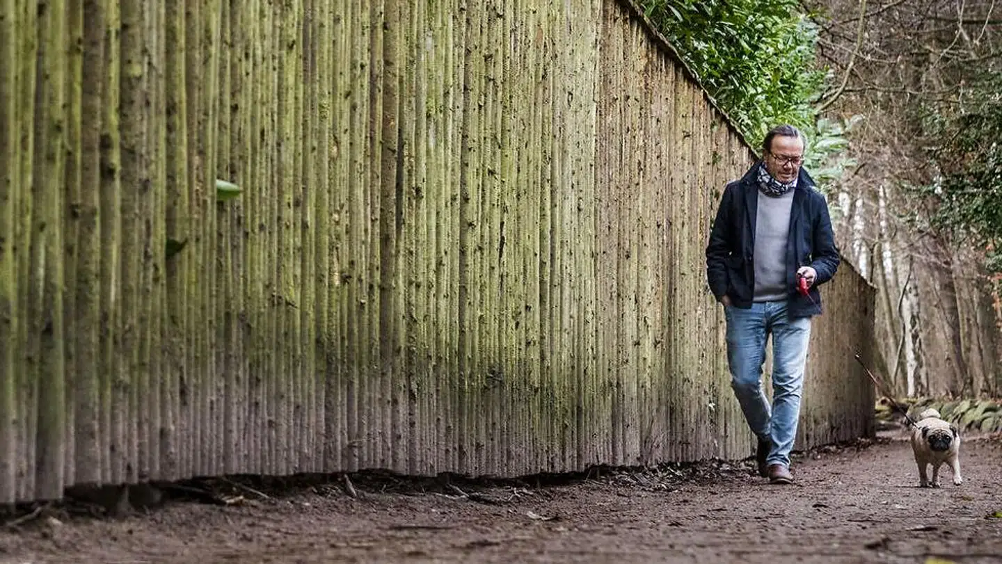 Selv om Peter Forchhammer fortsat kan være ærgerlig over, at han mistede hele formuen, så tror han på, at han kommer op igen.
