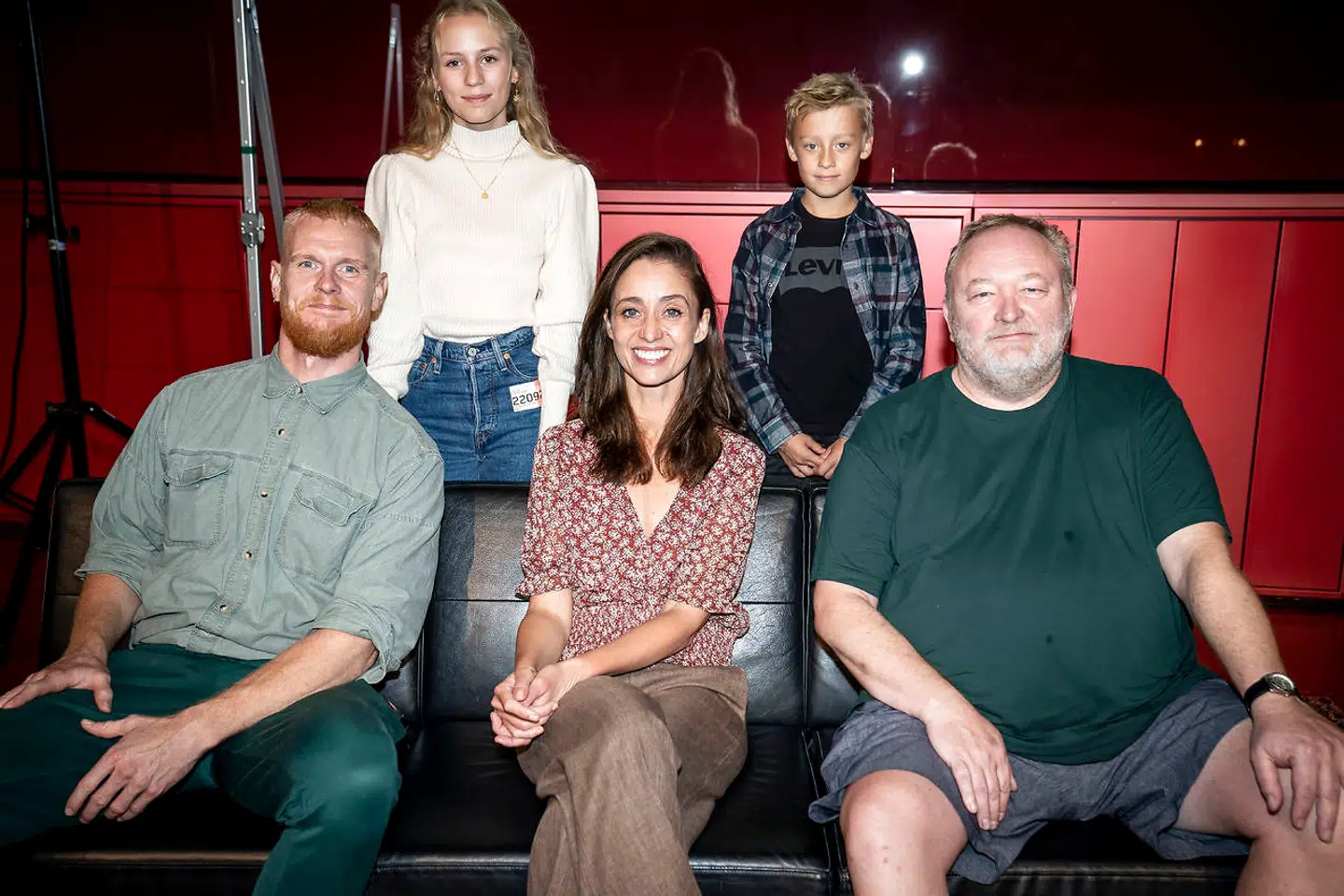 Peter Plaugborg, Noah Storm Otto, Flora Ofelia Hofmann Lindahl, Bjarne Henriksen og Christine Albeck Børge under pressemøde på DR Dramas serie i efteråret: 'Ulven kommer', i DR Koncerthuset i København, tirsdag den 22. september 2020.