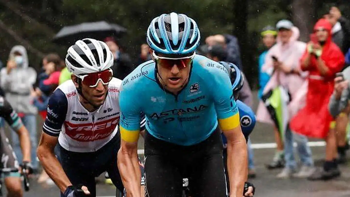 Vincenzo Nibali og Jakob Fuglsang side om side på Giroens tredje etape med slutning på vulkanen Etna.