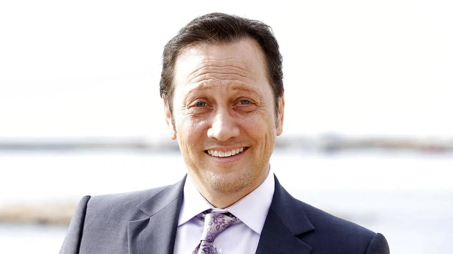 Elle King, der har det borgerlige navn Tanner Elle Schneider, er datter af skuespiller Rob Schneider.