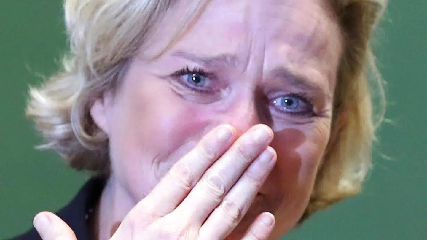 Delphine Boël var meget følelsesladet på pressemødet, hvor hun kunne fortælle, hun var blevet anerkendt som prinsesse.
