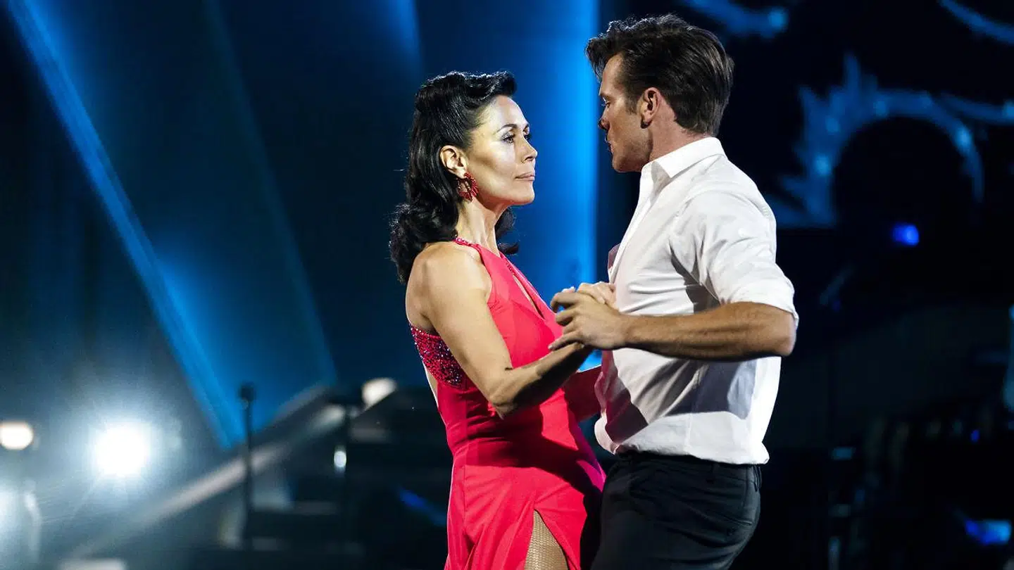 Nukâka Coster-Waldau og Silas Holst dansede fredag en jive.