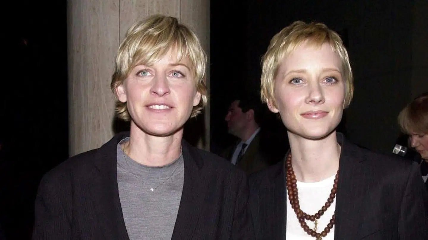 Anne Heche og Ellen DeGeneres stod offentligt ved deres kærlighed. Noget, Heche siger, kostede hende meget af hendes karriere.