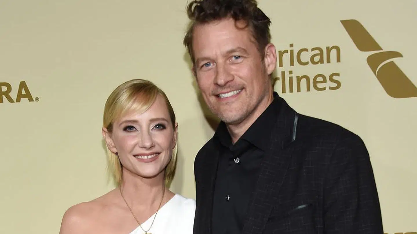 Her ses Anne Heche med sin eks, James Tupper i et billede fra 2017.