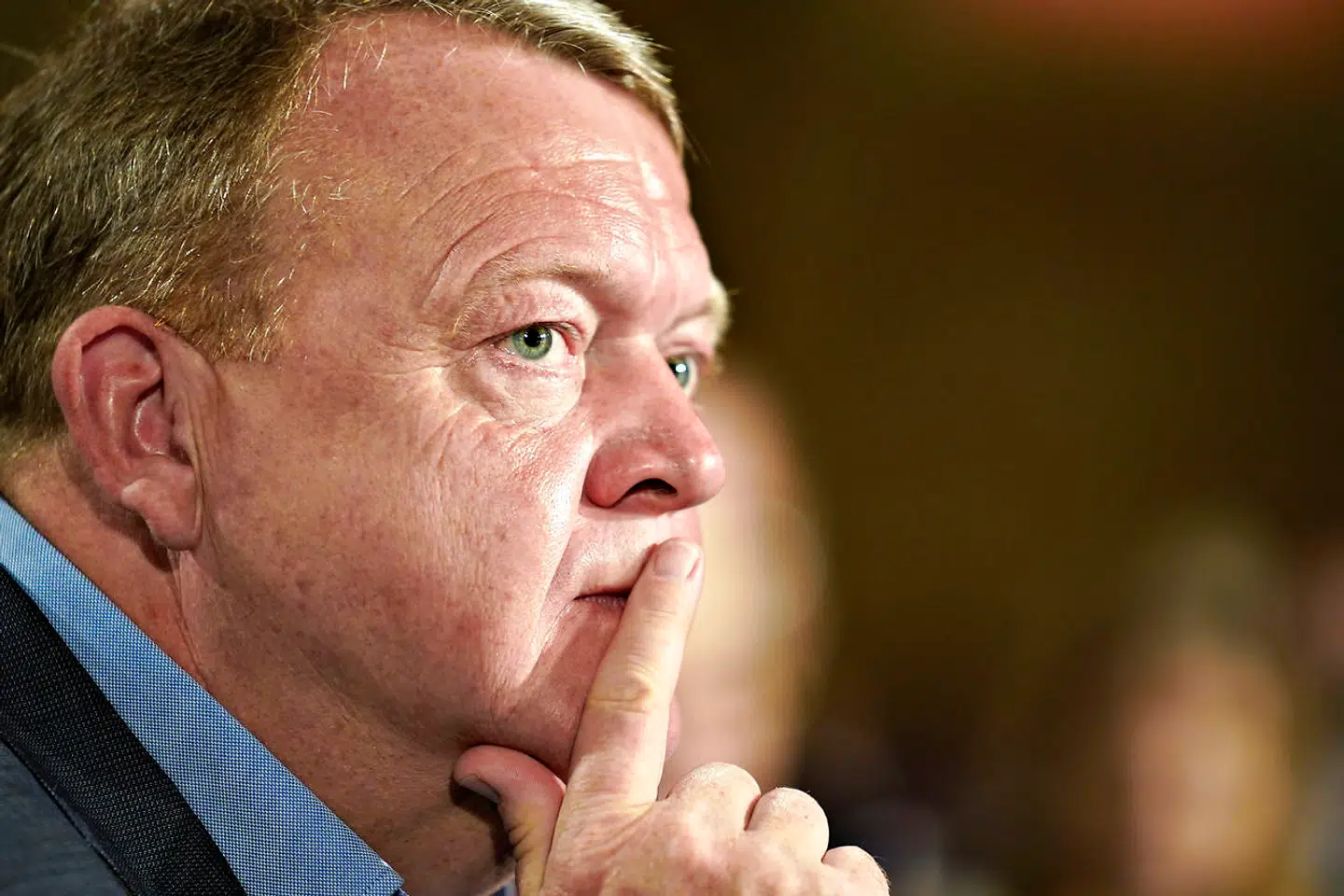 (ARKIV) Tidligere formand Lars Løkke Rasmussen er rørt da han hyldes ved Venstres landsmøde i Herning Kongrescenter, lørdag den 16. november 2019. Det var en vred og skuffet Lars Løkke Rasmussen, der i 2019 kastede håndklædet i ringen og forlod formandskabet i Venstre. I ny bog åbner han op for genkomst. Det skriver Ritzau, lørdag den 29. august 2020.. (Foto: Henning Bagger/Ritzau Scanpix)