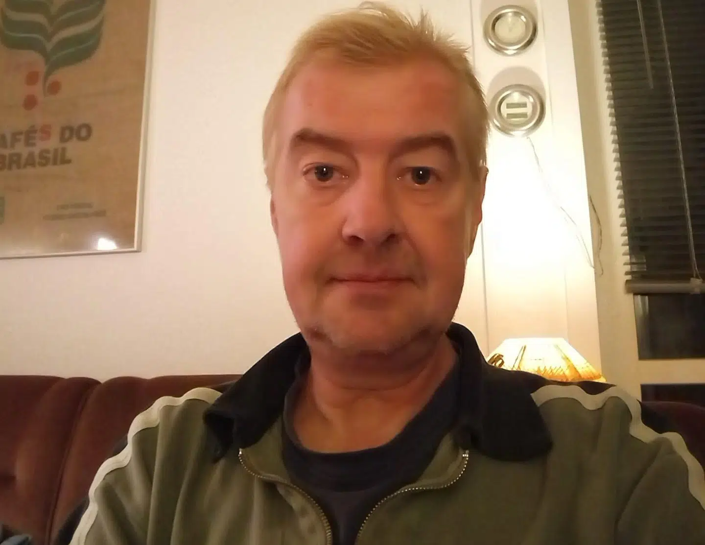 Torben Christensen er en af mange YouSee-kunder, som raser over stigende priser.
