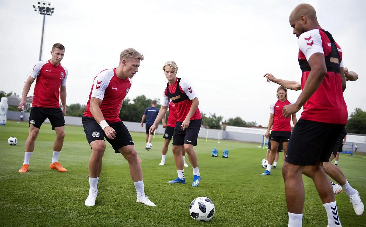 Viktor Fischer og Mathias 'Zanka' Jørgensen m. fl. under en VM-træning i 2018.