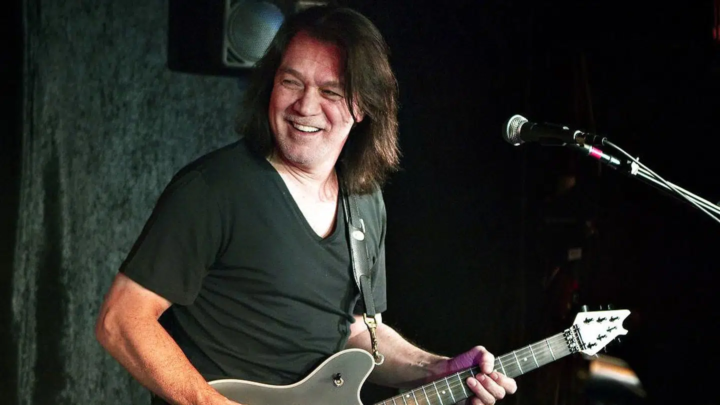 Eddie Van Halen er død i en alder af 65 år.
